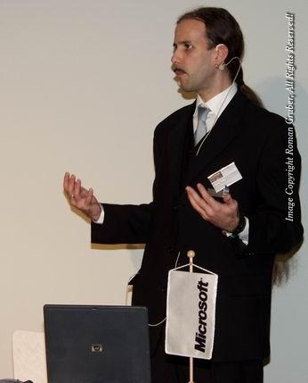 Picture: Speaking at SQLServerEnergy - Uploaded at: 26.11.2008